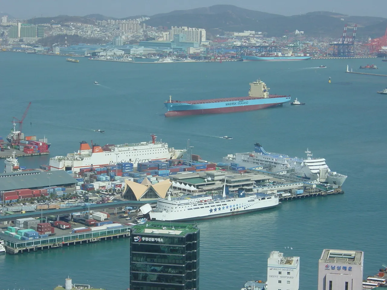 Port of Busan seen from Busan Tower